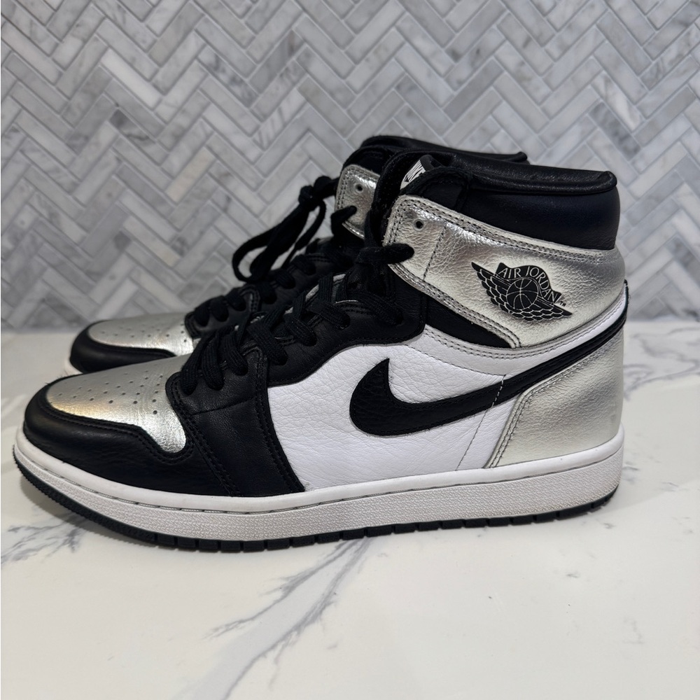 Jordan 1 Retro High Silver Toe